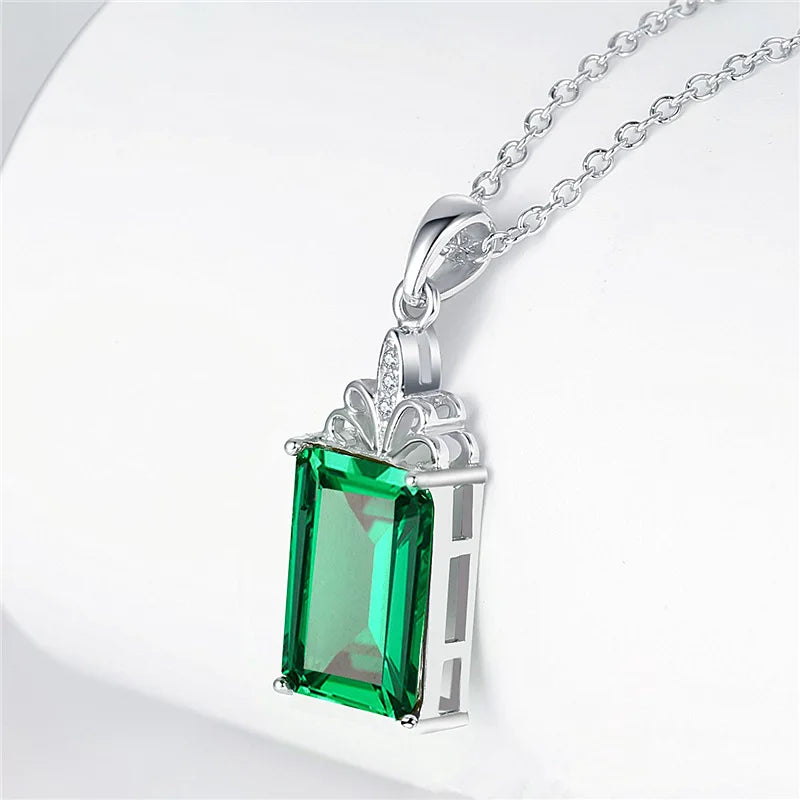 Elegant Rectangluar Emerald Pendant Necklace