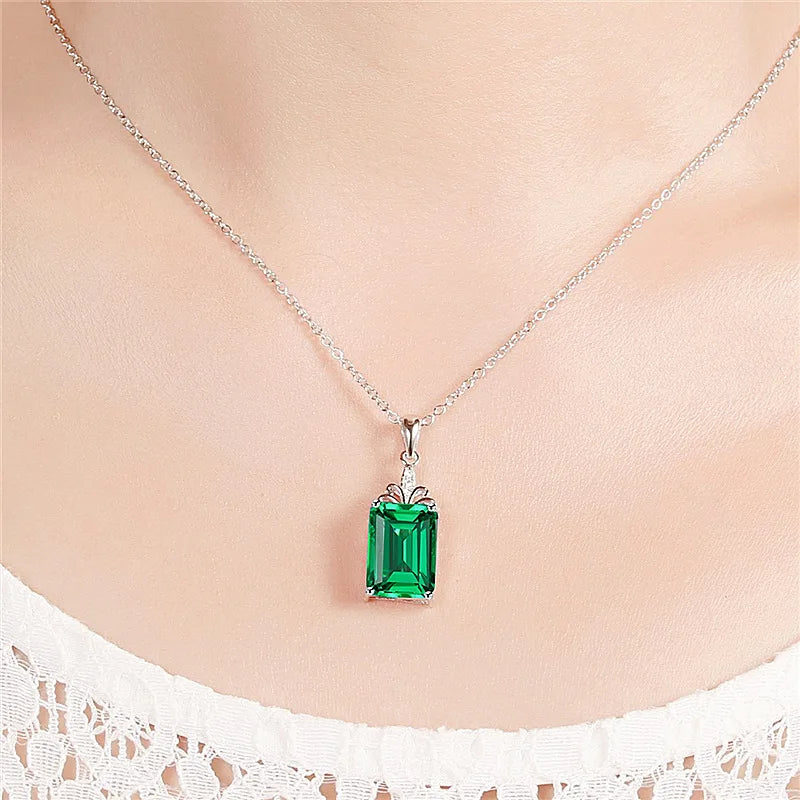 Elegant Rectangluar Emerald Pendant Necklace