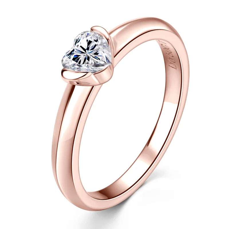 18K Rose Gold Heart Moissanite Wedding Ring