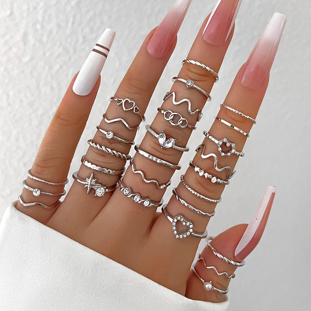 28-Piece Heart & Star Geometric Ring Set