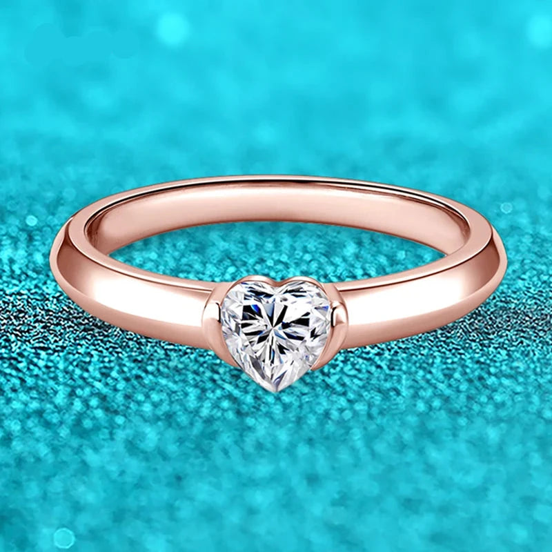 18K Rose Gold Heart Moissanite Wedding Ring