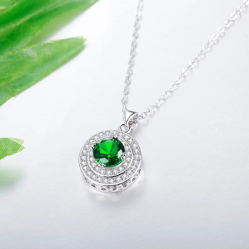 Elegant Round Zircon Pendant Necklace in Silver