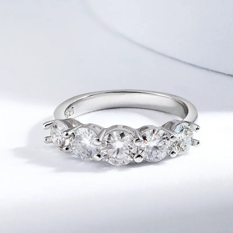 2.2CT Moissanite Gradient Eternity Band