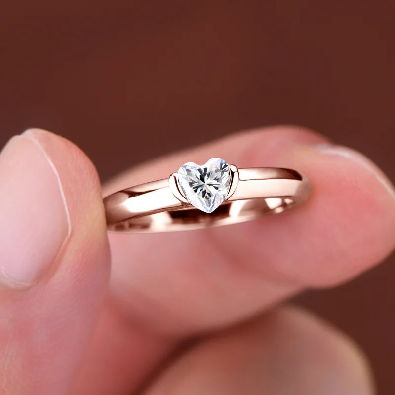 18K Rose Gold Heart Moissanite Wedding Ring