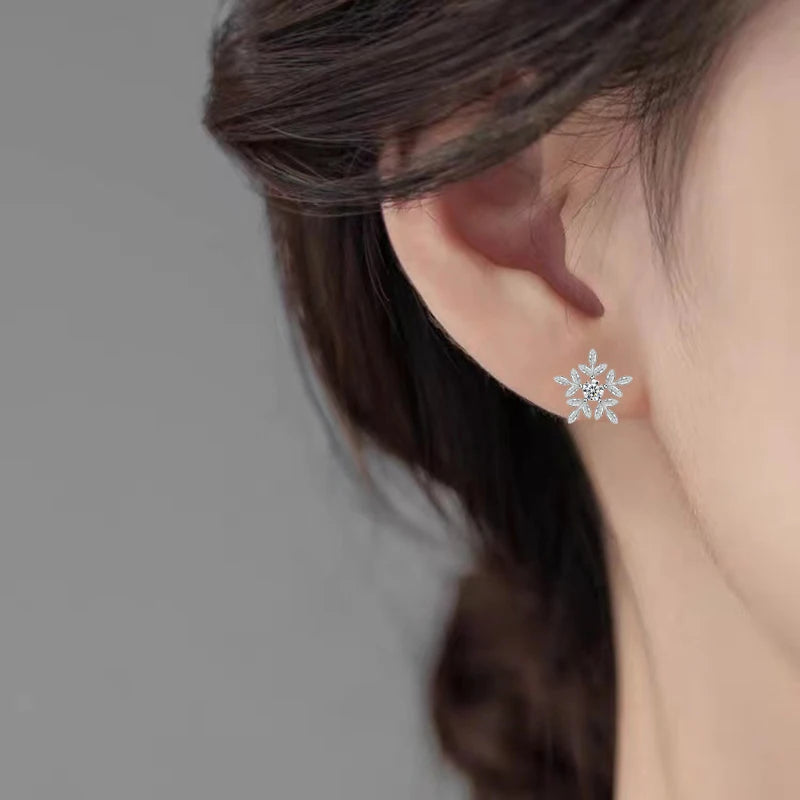 925 Sterling Silver Crystal Snowflake Stud Earrings