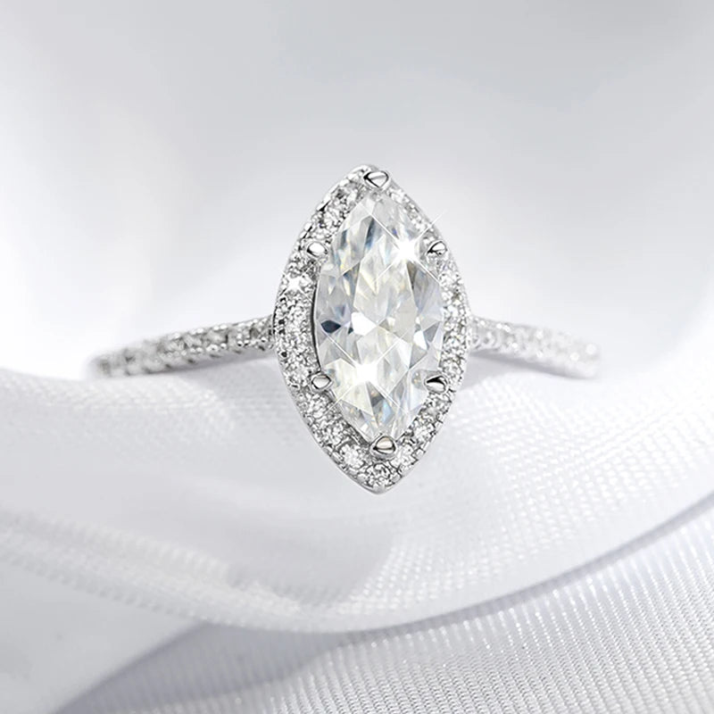 1CT Marquise-Cut Moissanite Wedding Band