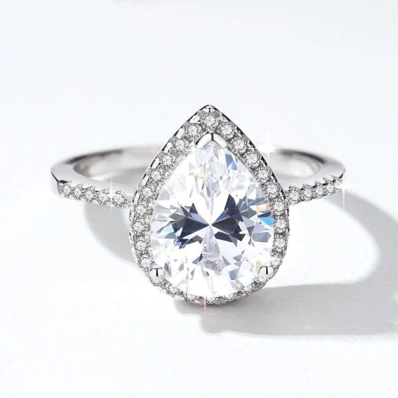 3CT Pear Cut Moissanite Engagement Band