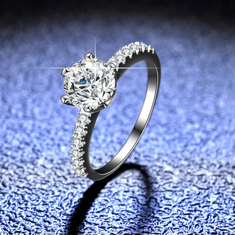 1CT Round-Cut Moissanite Engagement Ring