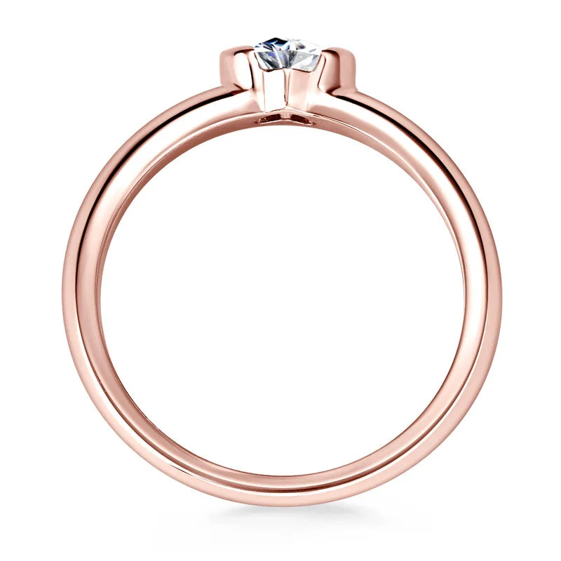 18K Rose Gold Heart Moissanite Wedding Ring